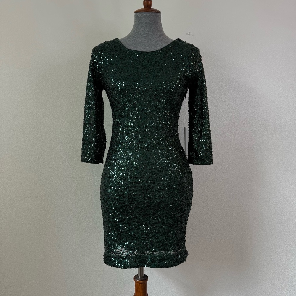 Express Green Sequin Bodycon Dress 3/4 Sleeve